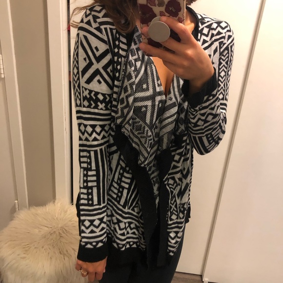 Black and White Printed Cardigan Sweater - Picture 2 of 2